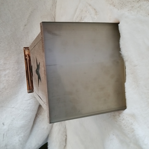 Lantern 18 inches tall - Picture 7 of 7